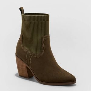 Women's Kinley Ankle Boots - Universal
Thread™ Dark Olive Green 6